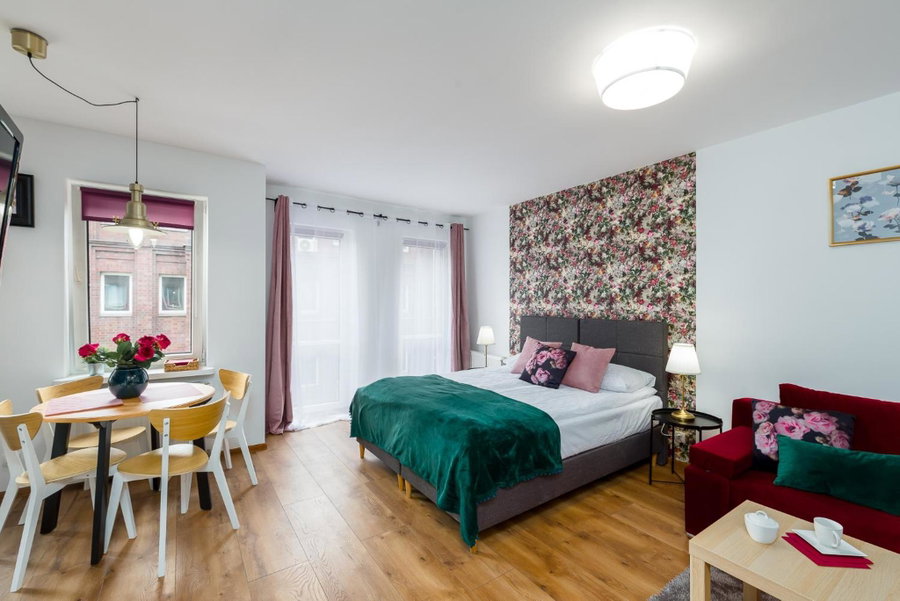 Sleepway Apartments - English Dream, Poznań, Poland