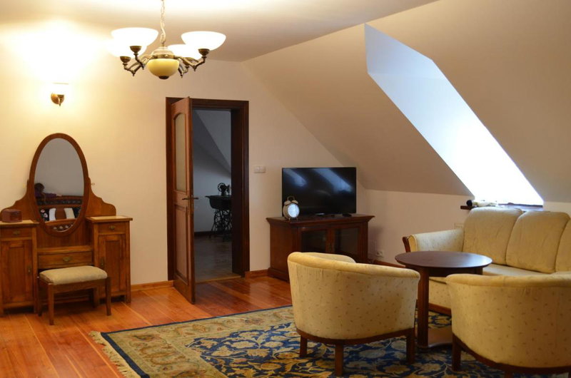 Apartamenty w Dworku Cheval, Kraków, Poland