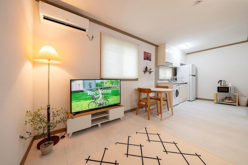 Jeju Joyhouse, Seogwipo, South Korea