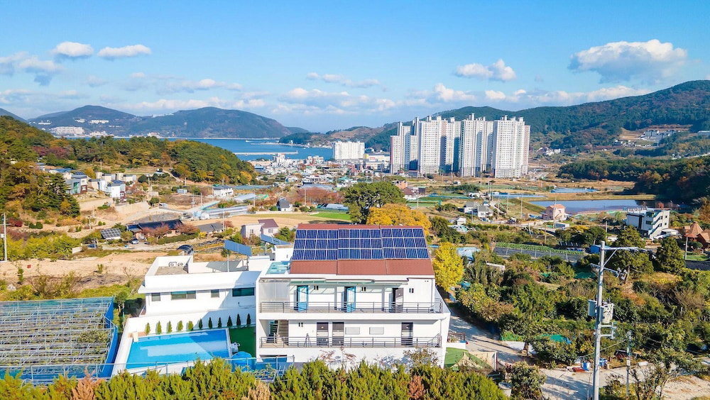 Geoje Forest-morning Spa Pension, South Korea