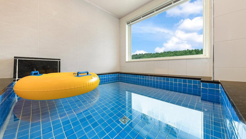 Gapyeong Haneul Sanchaek Poolvilla Pensi, Gapyeong, South Korea