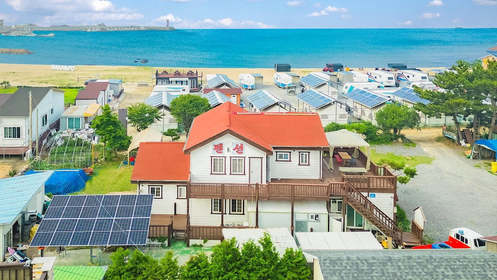 Taean Hagampo Coastvalley Pension, South Korea