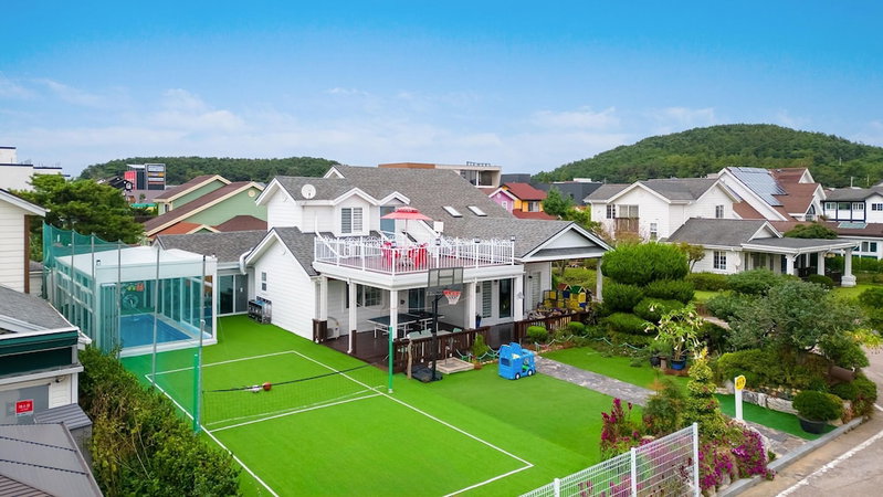 Daebudo Hebron Poolvilla, Ansan, South Korea