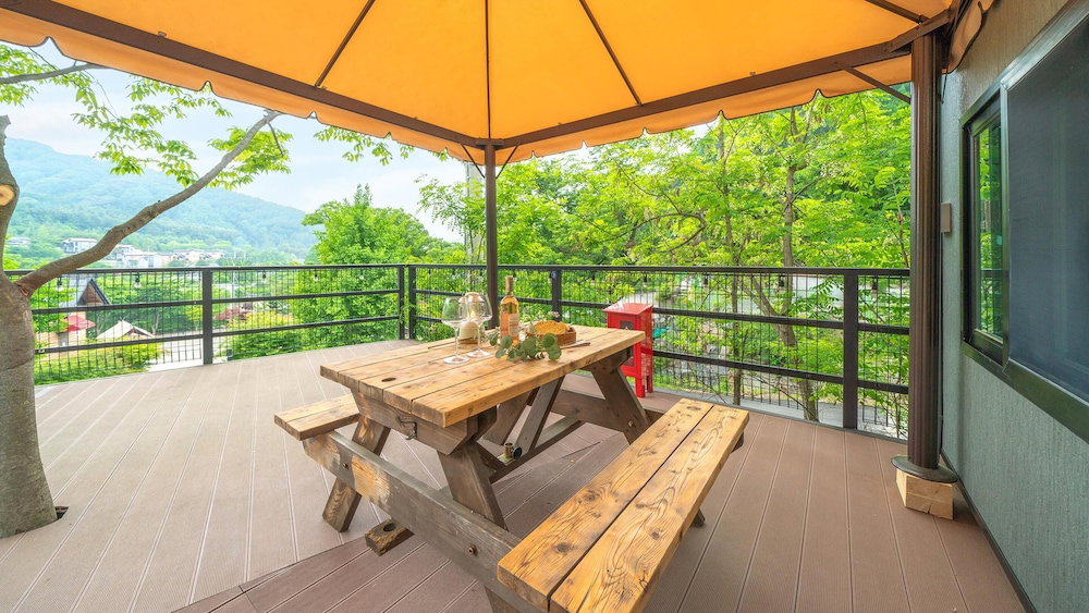 Hotel · Gapyeong Yumyeongsan Gomone pet Camping, Gapyeong