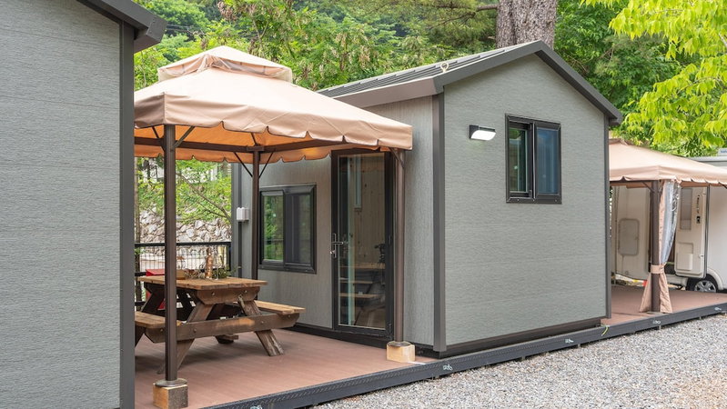 Gapyeong Yumyeongsan Gomone pet Camping, Gapyeong, South Korea