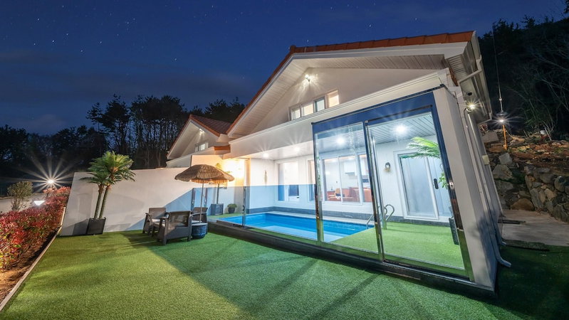 Namhae Eagless Poolvilla Pension, Namhae, South Korea