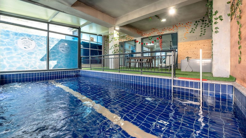 Yeosu Wellstay Pool Villa, Yeosu, South Korea