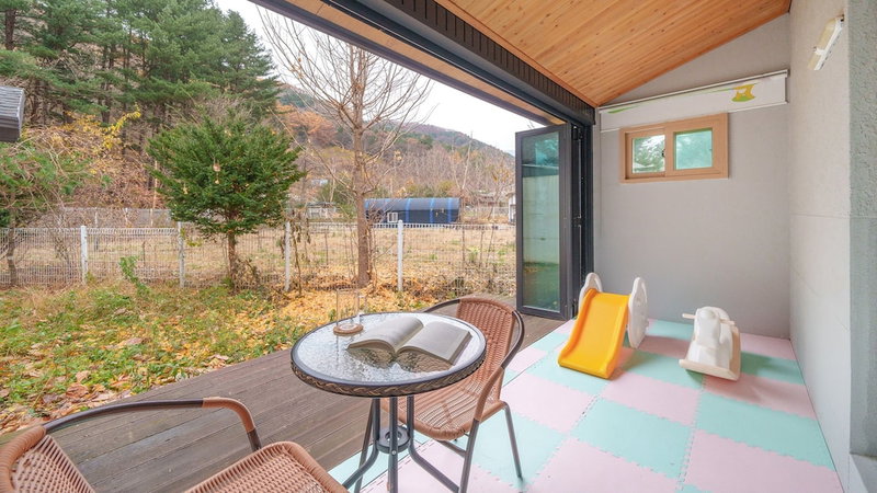 Gapyeong Sanchaek Glamping Pension, Gapyeong, South Korea
