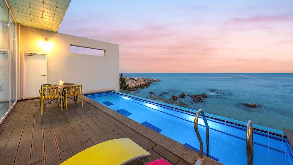 Yeongdeok The Best Pool Villa, South Korea