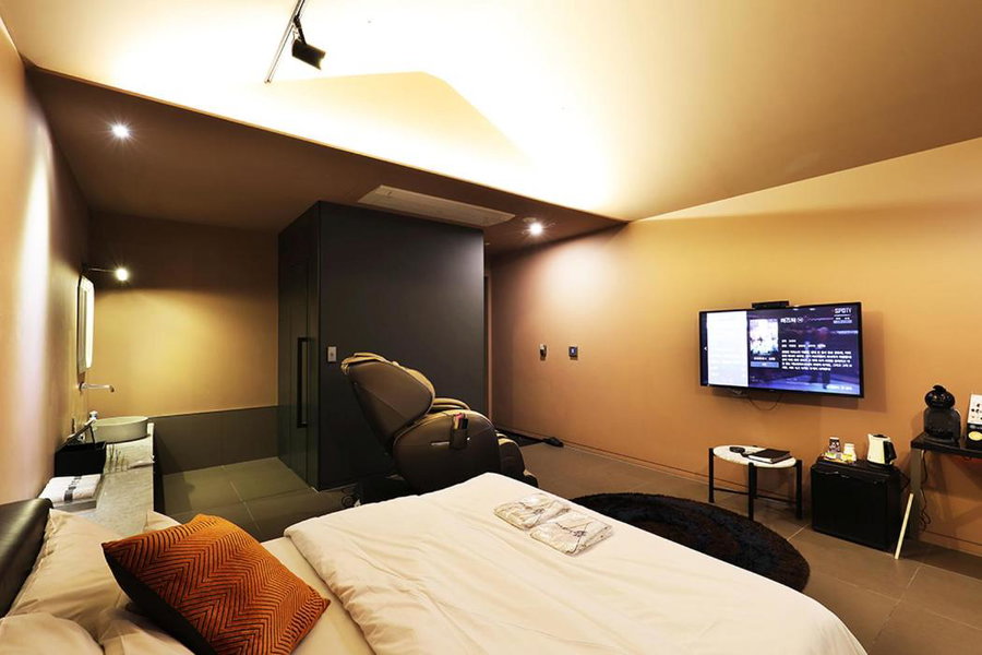 Vine Hotel, Ansan, South Korea