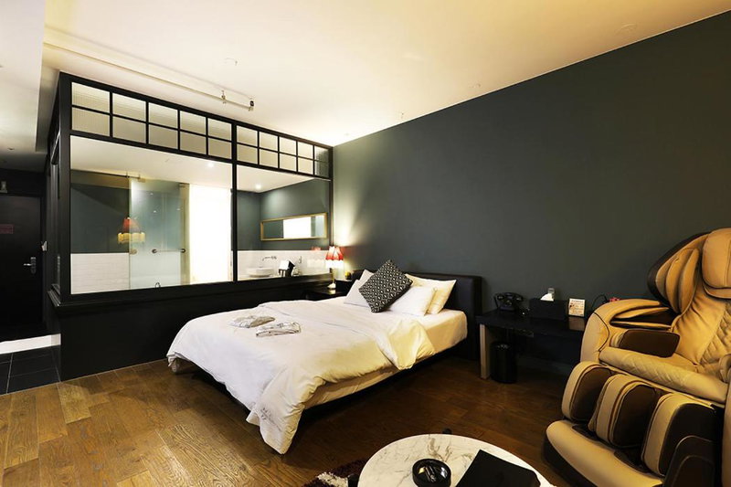 Vine Hotel, Ansan, South Korea