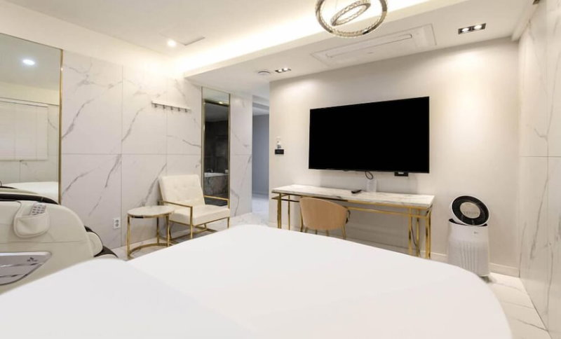 hotel 99 prestige, Seoul, South Korea