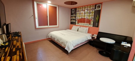 Yangsan Show Hotel, Yangsan, South Korea