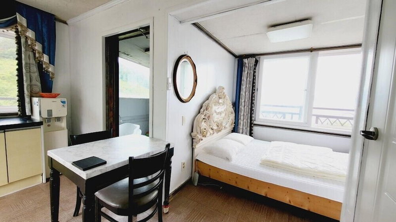 Santamonica Pension, Geoje, South Korea