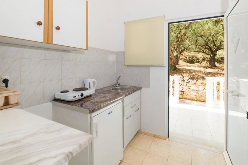 Ruassi Studios, Amoudi, Greece