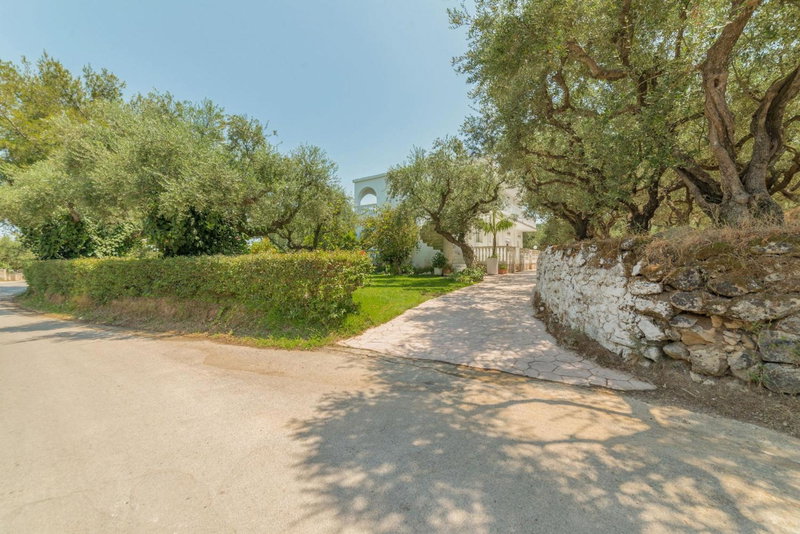 Ruassi Studios, Amoudi, Greece