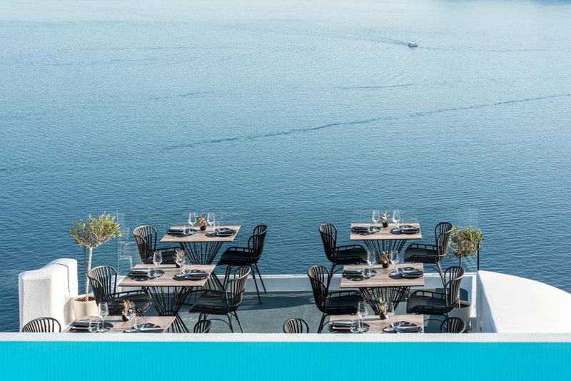 La Perla Villas and Suites - Adults Only, Oia, Greece