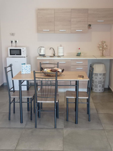 PHOENIX apartment near the airport, Markopoulo, Greece