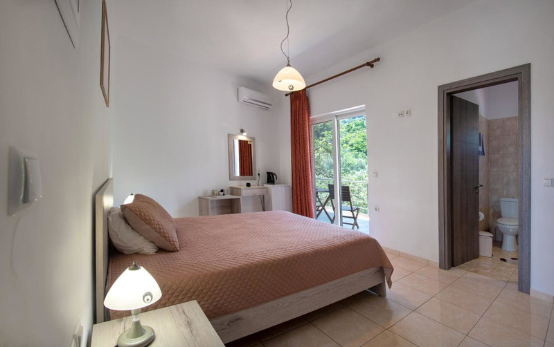 Antartisa B&B, Límni, Greece