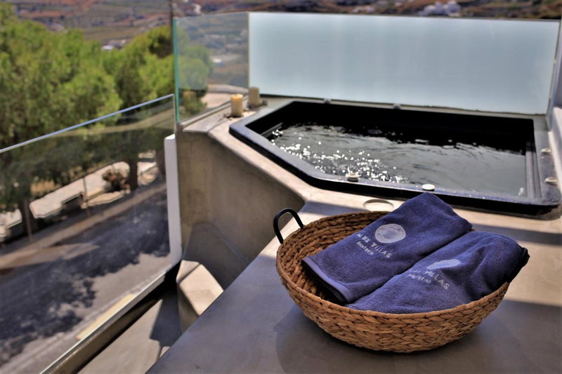 A Lux Villas Santorini, Éxo Goniá, Greece