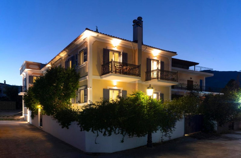 Nautilus Luxury Suites, Galaxidhion, Greece