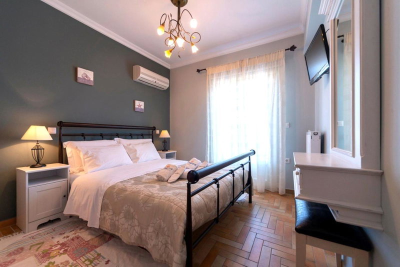 Nautilus Luxury Suites, Galaxidhion, Greece