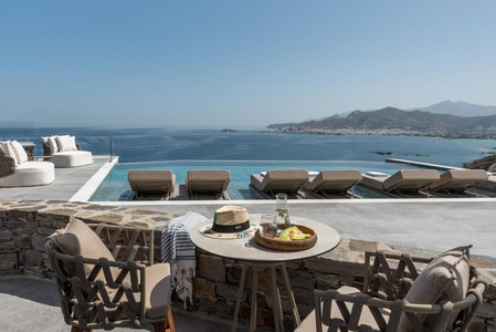 Virtu on the Hill, Stelida, Greece