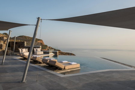Virtu on the Hill, Stelida, Greece