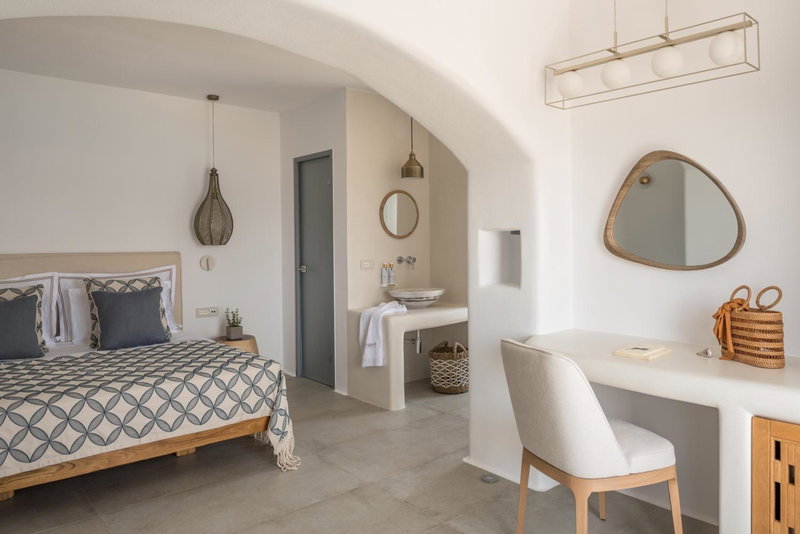 Virtu on the Hill, Stelida, Greece