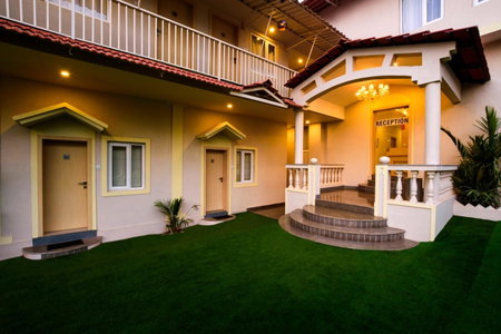 De Lagom Comforts , Comfortable Rooms with Pool & Breakfast - Near Anjuna Beach, Anjuna, India