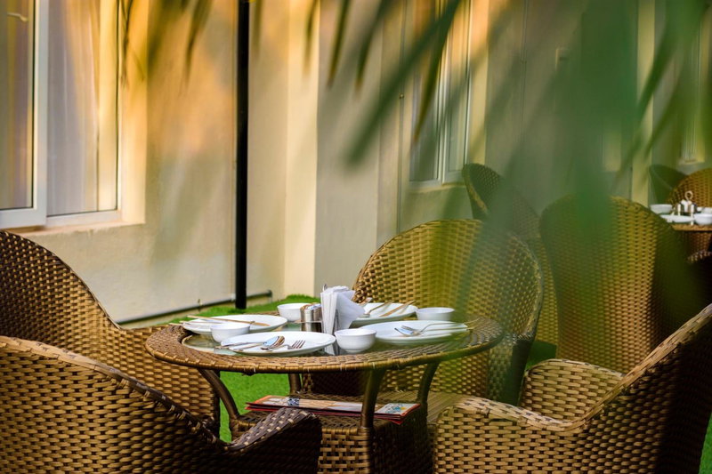 De Lagom Comforts , Comfortable Rooms with Pool & Breakfast - Near Anjuna Beach, Anjuna, India