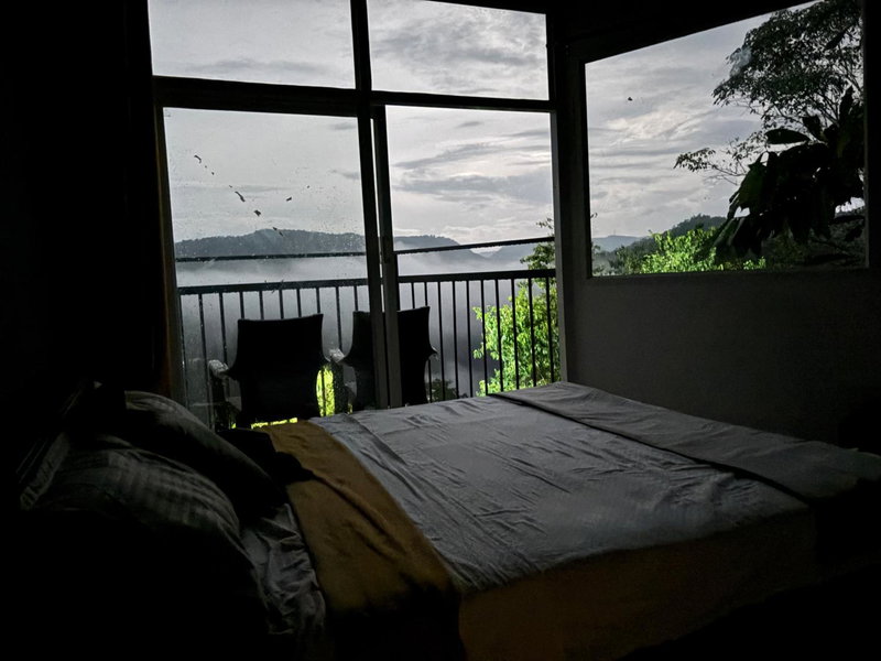 Serenehills Retreat with Hilltop pool, Idukki, India