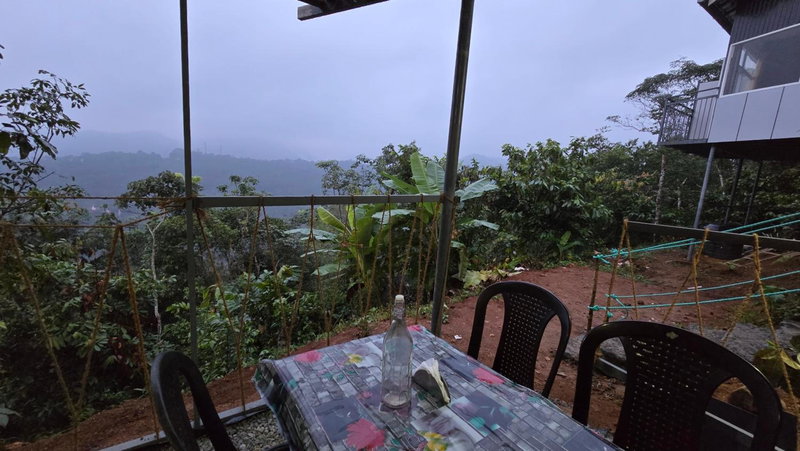 Serenehills Retreat with Hilltop pool, Idukki, India
