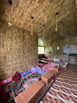 Yellowjackets Hostel Tosh, Tosh, India