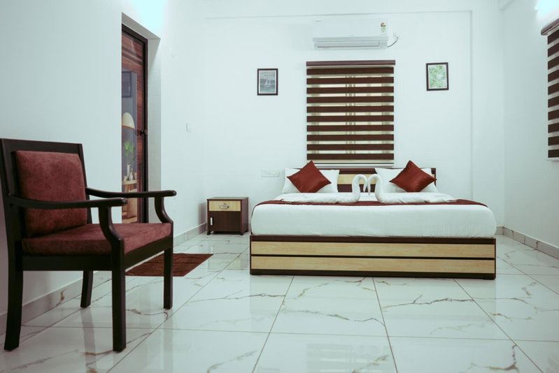 Hotel Gold Suite, Kakkanad, Cochin, India