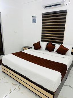 Hotel Gold Suite, Kakkanad, Cochin, India
