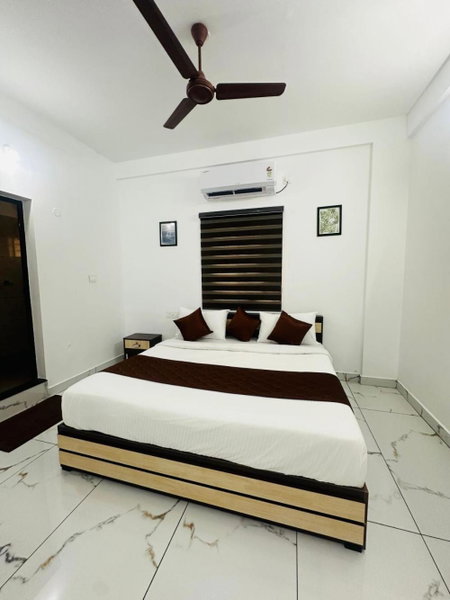 Hotel Gold Suite, Kakkanad, Cochin, India
