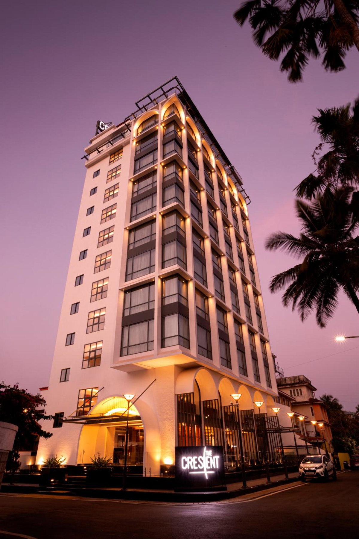 The Crescent, India