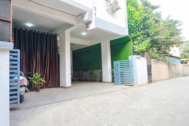 FabHotel White House Inn, Pune, India