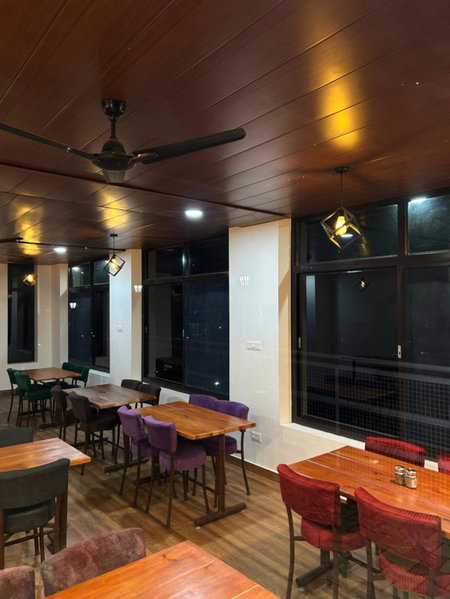 Lemonade Inn, Chamba, India