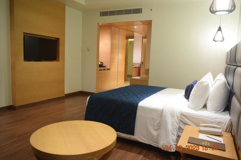 SRM Hotel Maraimalai Nagar Chennai, Gūduvāncheri, India