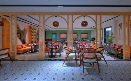 Hotel Sun Ring, Tājganj, India