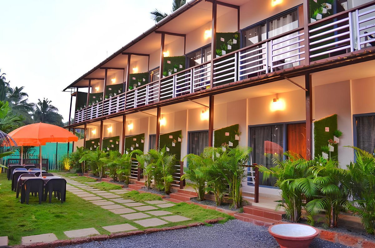 YogiTree Beach Resort & Cafe - 100m from Morjim Beach, India