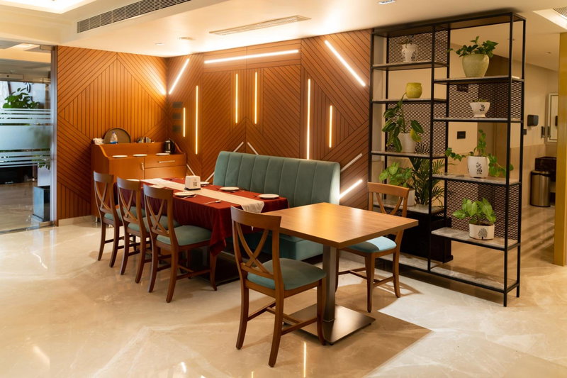 Hotel Le Grandeur, Narasimharaja Puram, India