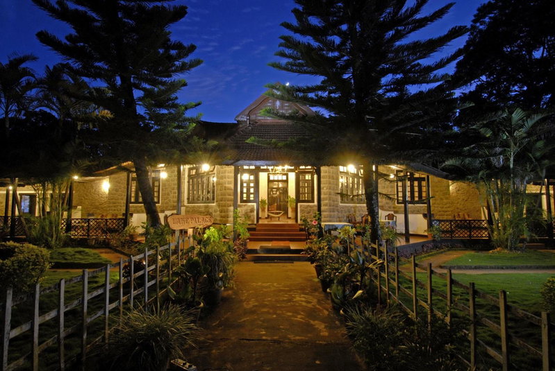 KTDC Lake Palace, Thekkady, India