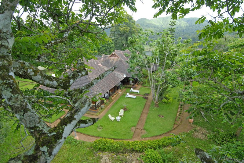KTDC Lake Palace, Thekkady, India