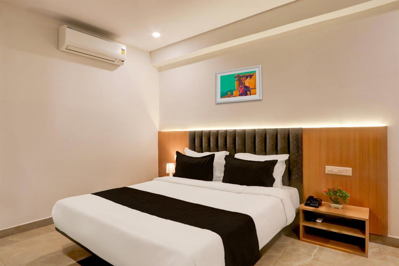 Super Townhouse Lotus Grand, Hyderabad, India