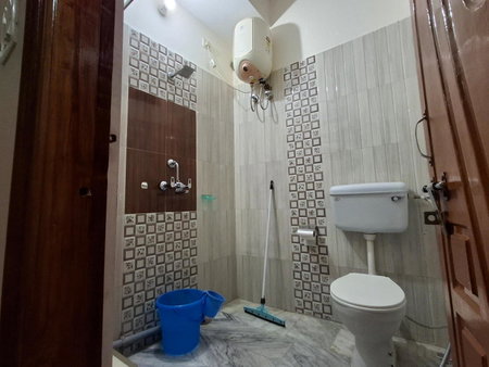 Shri Niwaas Guest House - Varanasi, Forěigners Choice, Fully Air Conditioned Rooms with Parking Availability on site, Near to Dasashwamedh ghat and Assi Gh, Varanasi, India