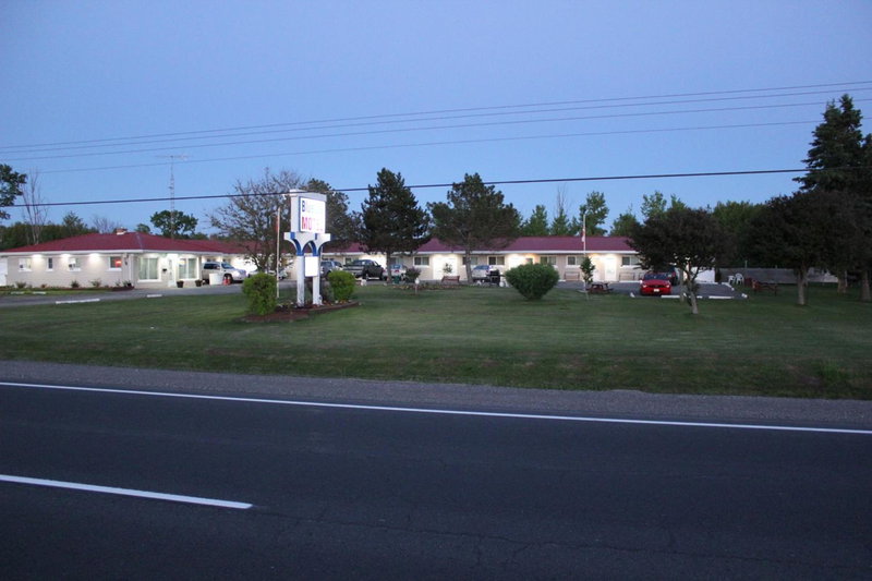 Blue Jay Motel, Peterborough, Canada