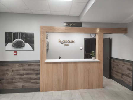 Razoolies Inn, Stephenville, Canada